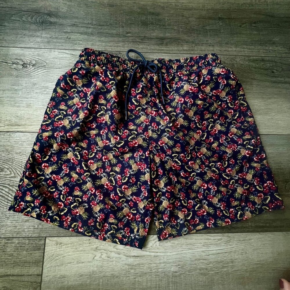 Rodd & Gunn Swim Shorts Trunks Pineapple Floral Pockets Beach Vacation Elastic